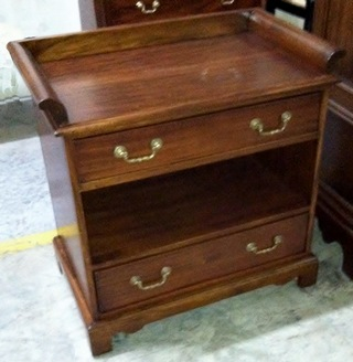 #7320 (Night Cabinet with Two Drawers and Shelf)