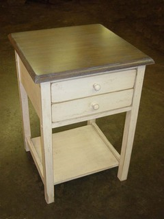 #9260 (Lamp Table)
